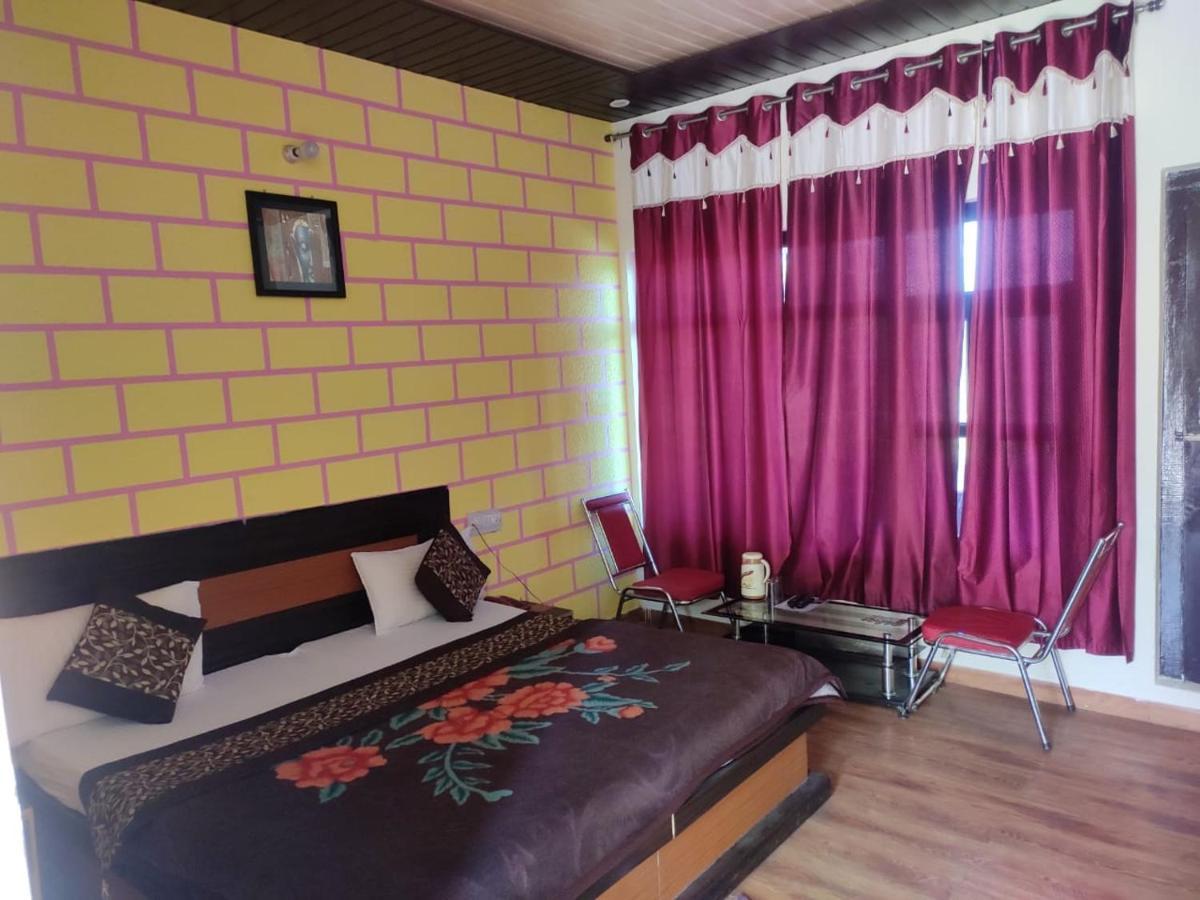 Hotel Deepraj, קאוסאני מראה חיצוני תמונה