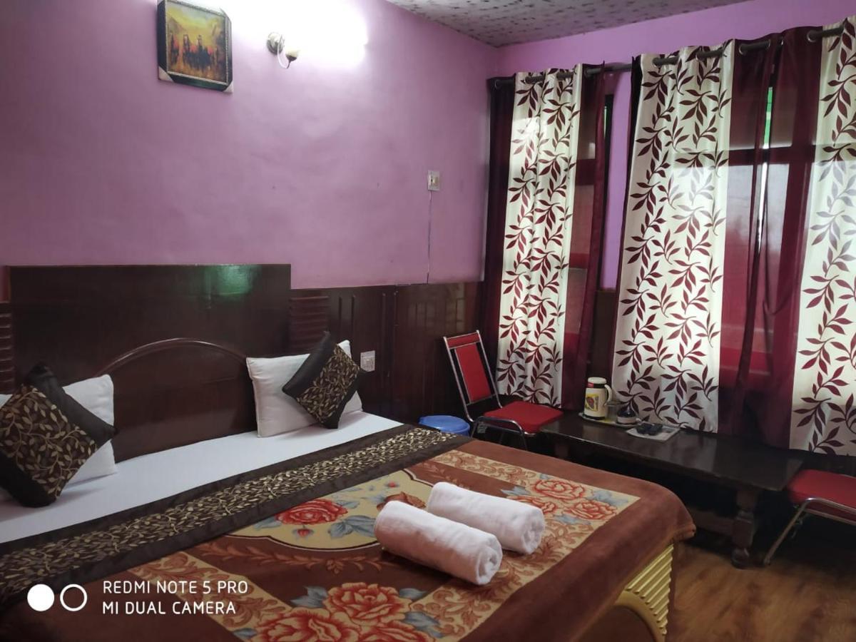 Hotel Deepraj, קאוסאני מראה חיצוני תמונה