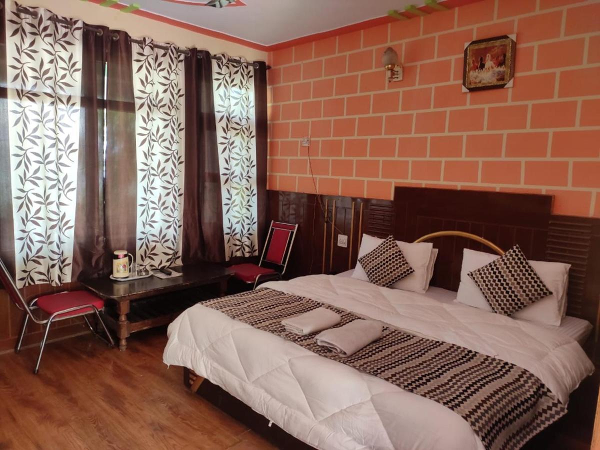 Hotel Deepraj, קאוסאני מראה חיצוני תמונה