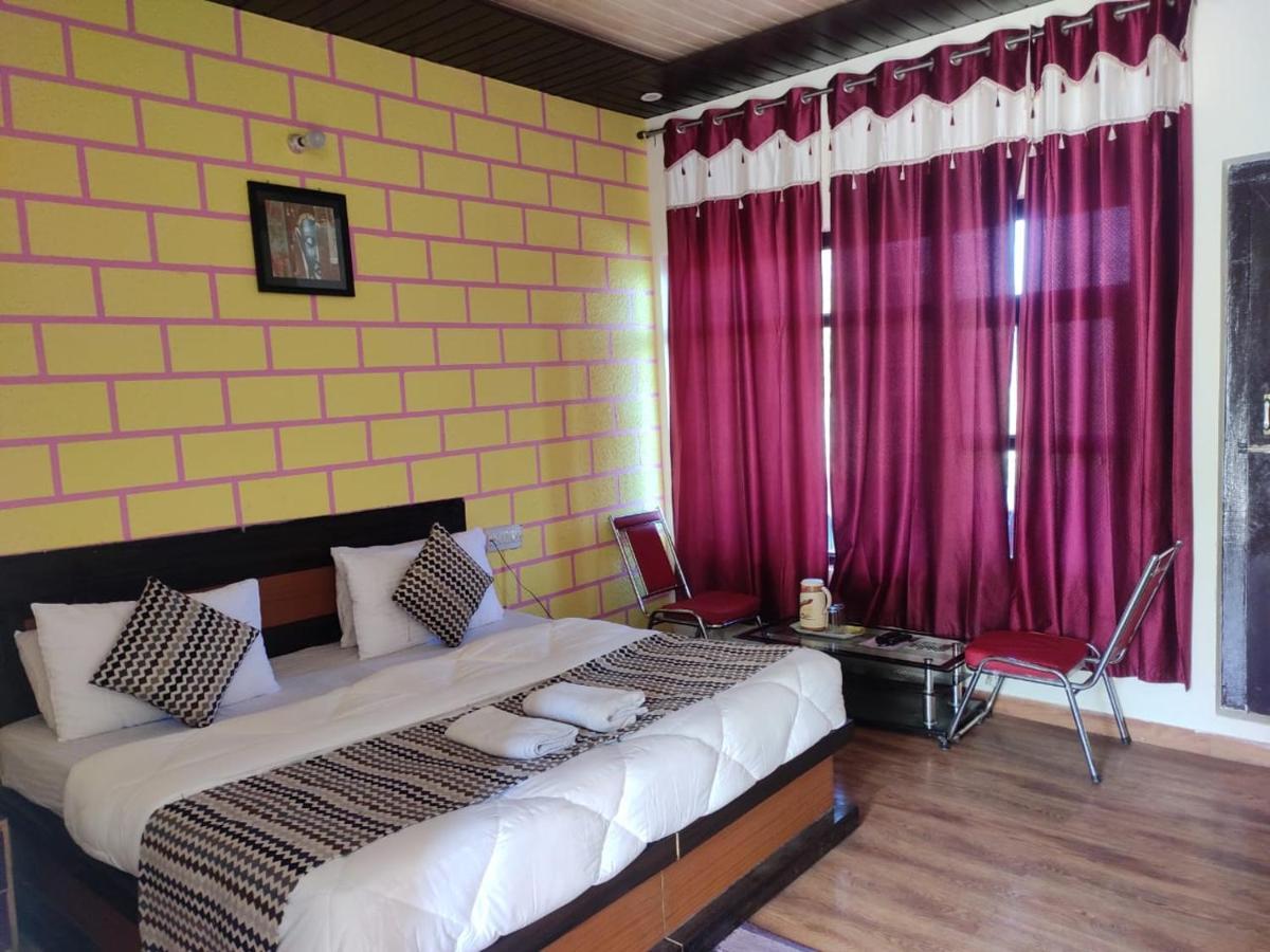 Hotel Deepraj, קאוסאני מראה חיצוני תמונה