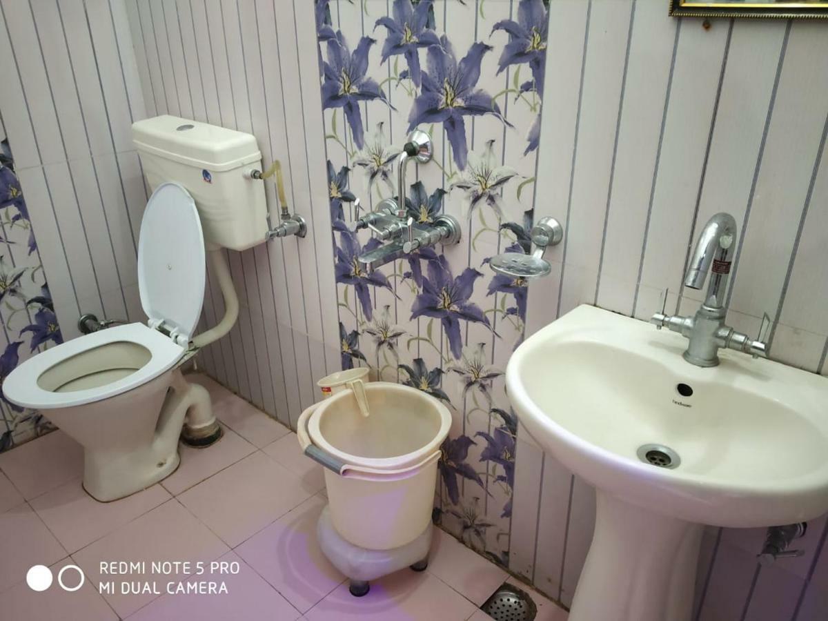 Hotel Deepraj, קאוסאני מראה חיצוני תמונה